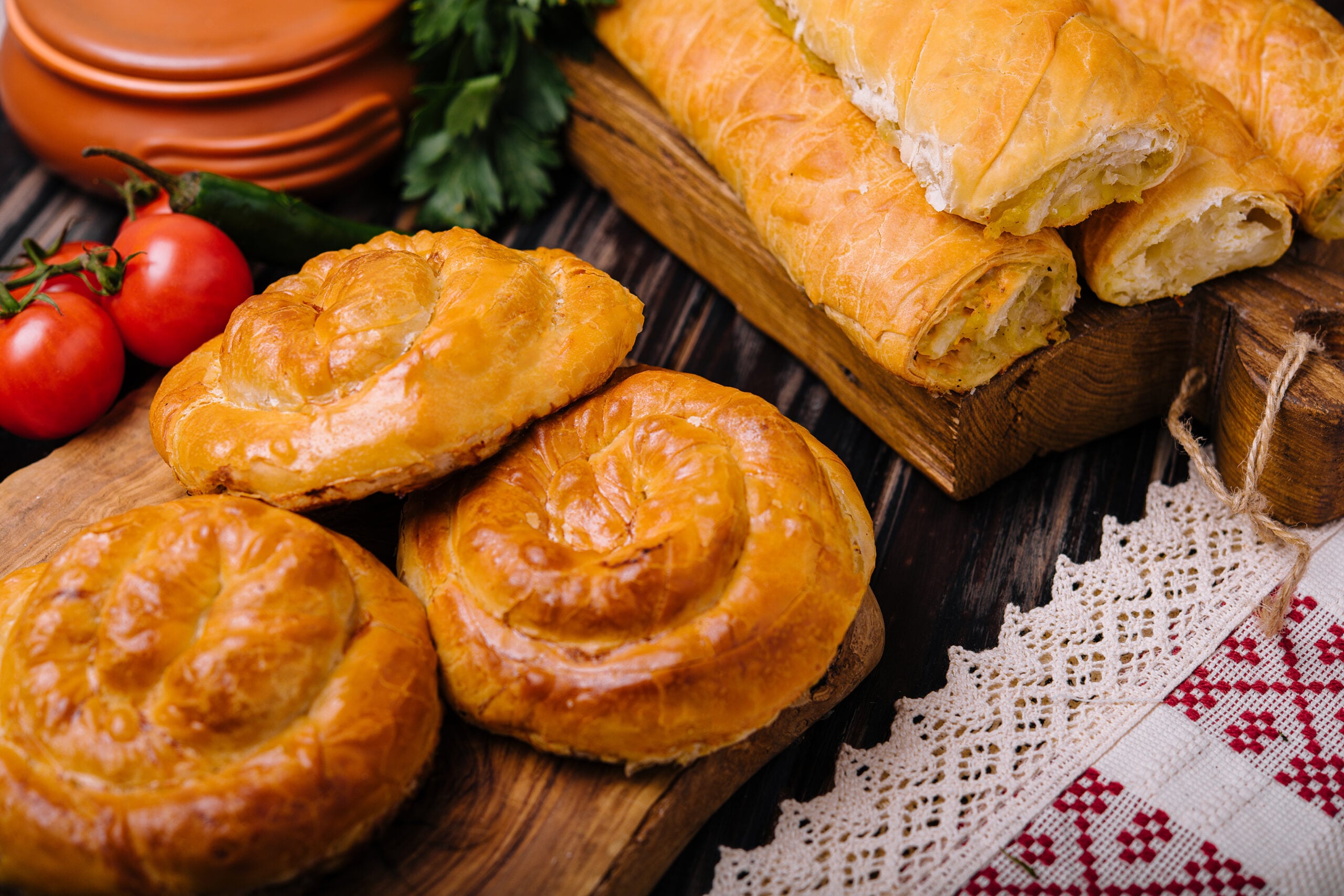Byrek kundër Börek kundër Burek
